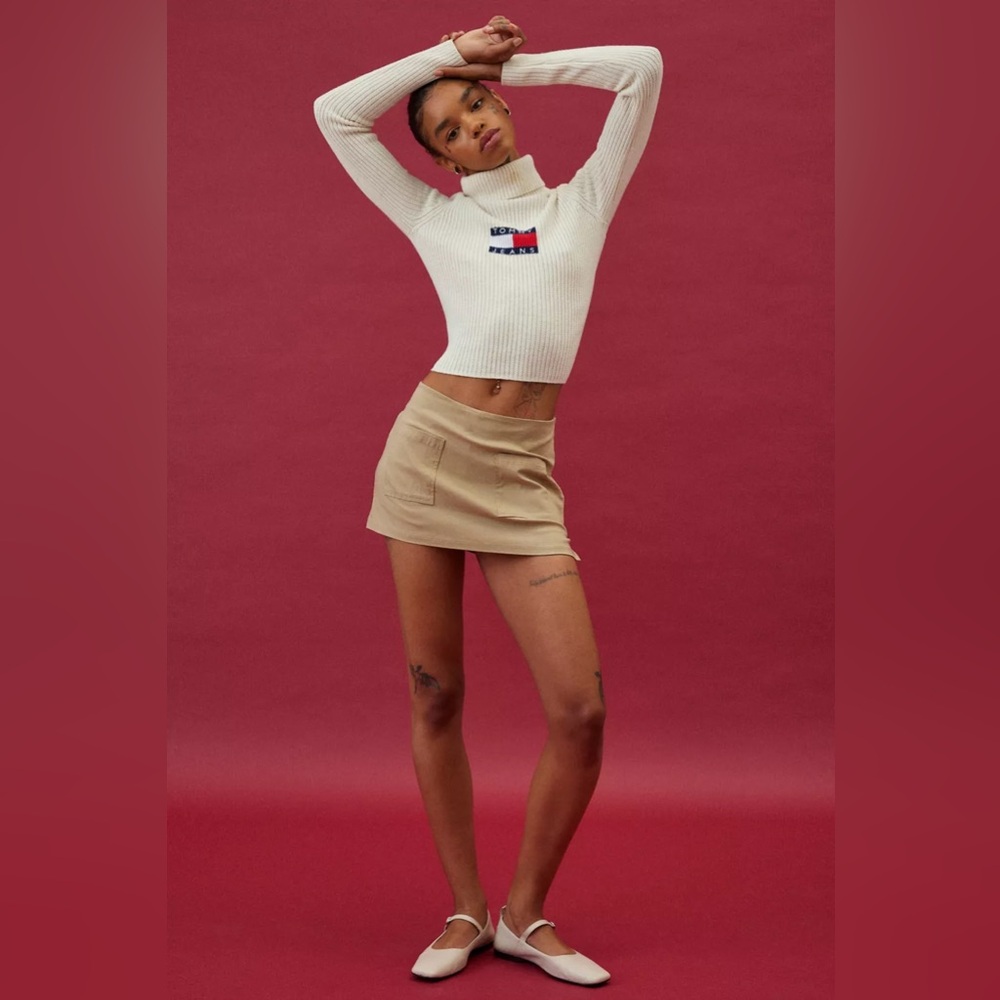 Tommy Jeans Mélange Flag Logo Turtleneck Sweater
Size L
BNWT - Picture 9 of 11